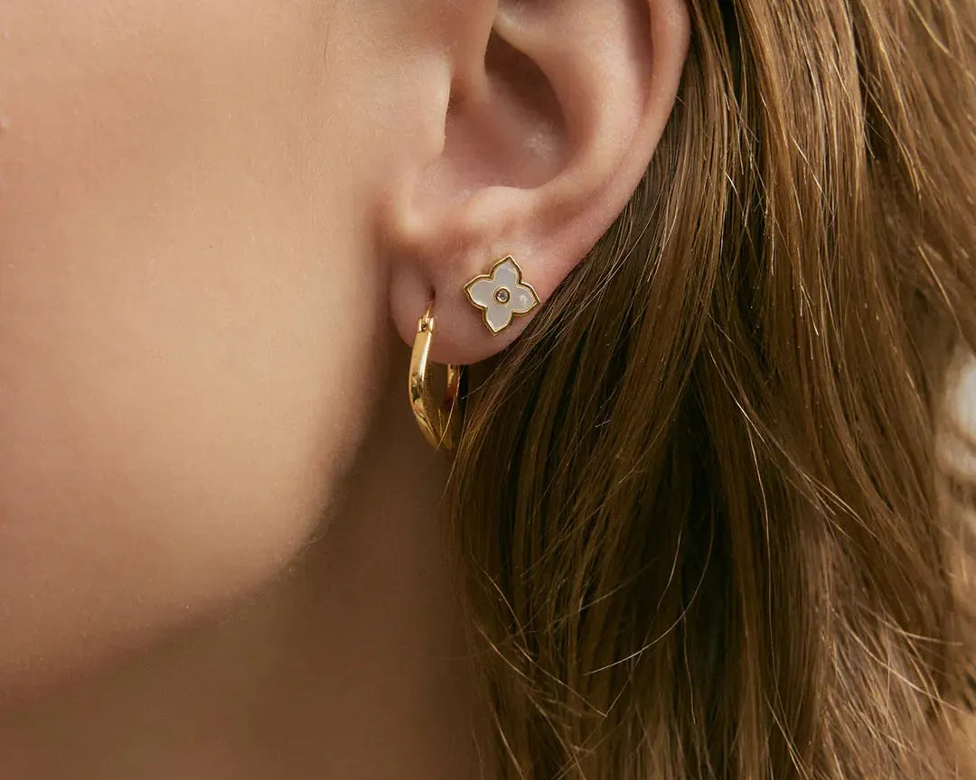 Mae Studs-Jolie & Deen-Lot 39 Store & Cafe