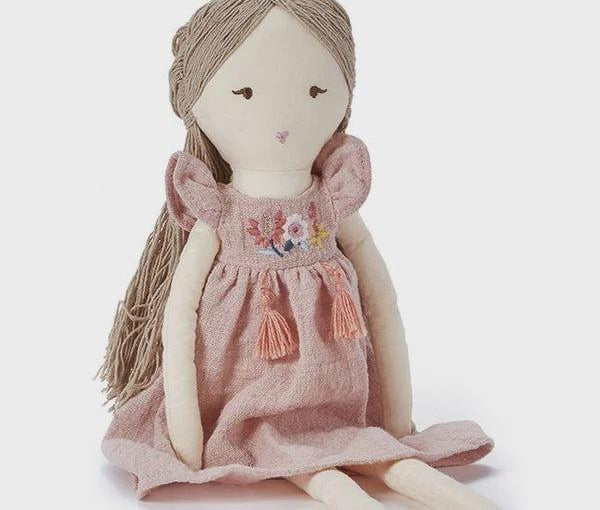 Miss Daisy-Nana Huchy-Lot 39 Store & Cafe