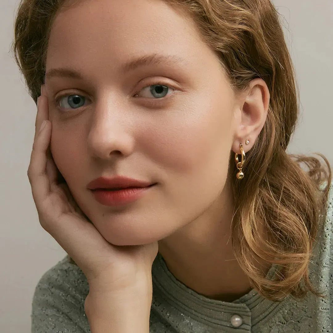 Nat Hoops-Jolie & Deen-Lot 39 Store & Cafe