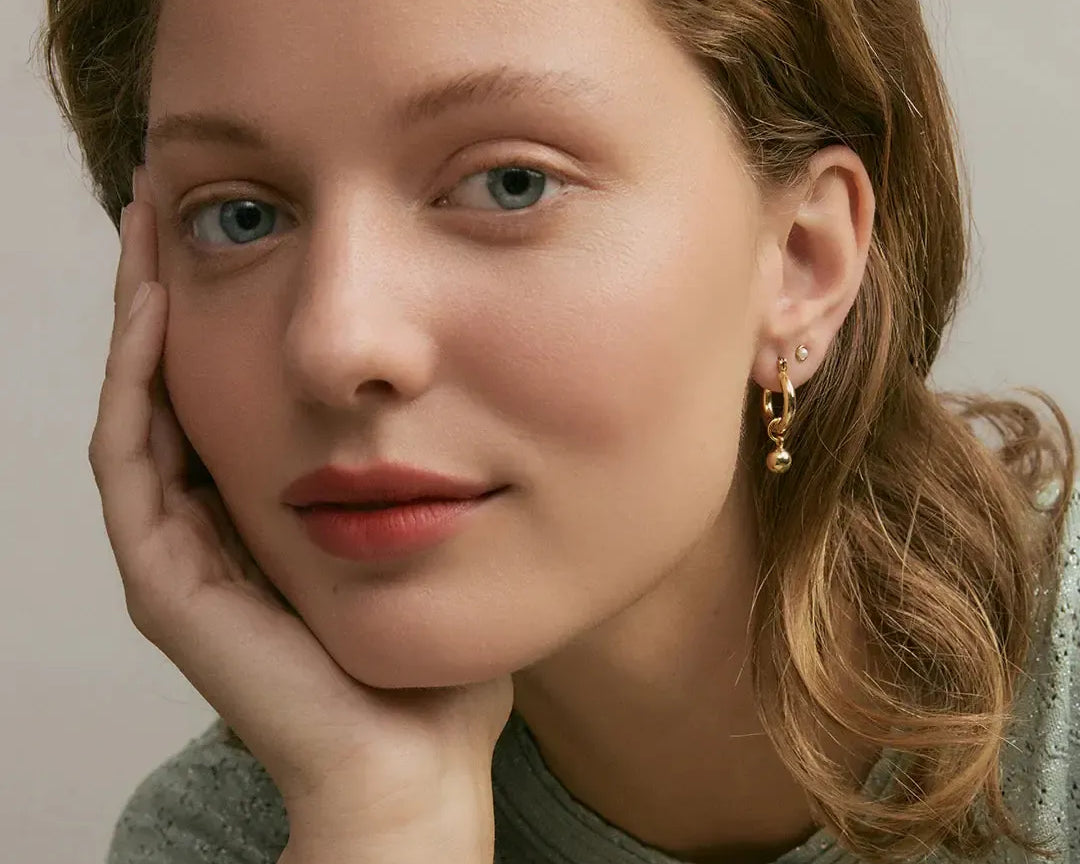 Nat Hoops-Jolie & Deen-Lot 39 Store & Cafe