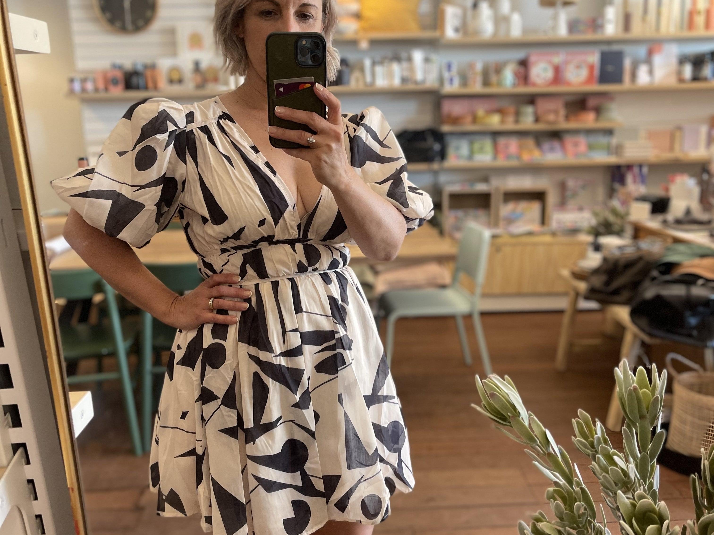 Bubble Sleeve Short Dress-Passion Fusion-Lot 39 Store & Cafe